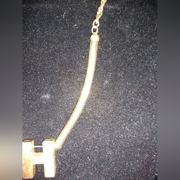 Two Vintage Necklaces, Silver Toned Chain with Charm; Gold Toned Chain L… - Picture 9 of 11